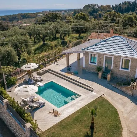 Binios - Private Pool, Walking Distance From The *