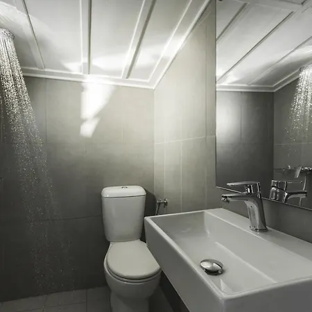 Ferienhaus Binios - Private Pool, Walking Distance From The
