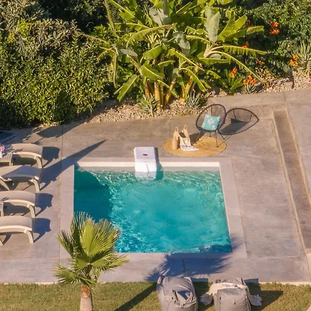 Binios - Private Pool, Walking Distance From The 度假居 *