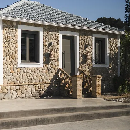 Binios - Private Pool, Walking Distance From The *