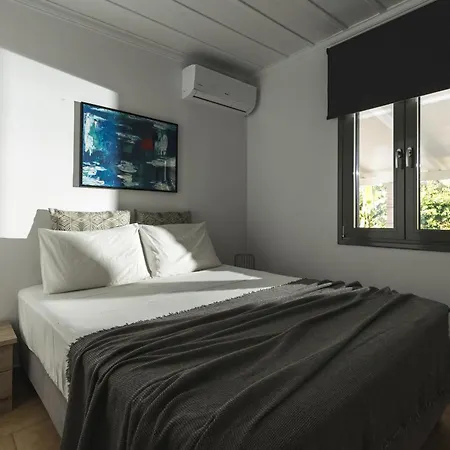 Vakantiehuis Binios - Private Pool, Walking Distance From The *