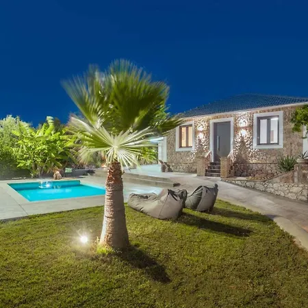 Binios - Private Pool, Walking Distance From The Vakantiehuis *