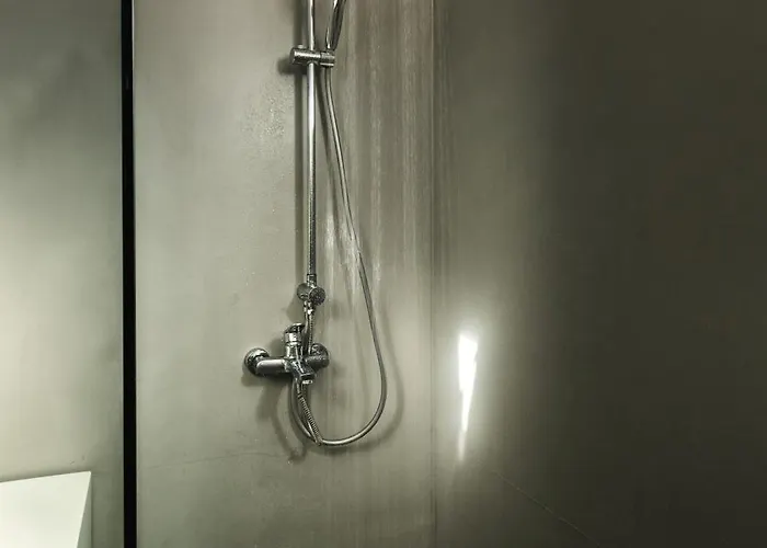 בית נופש Binios - Private Pool, Walking Distance From The