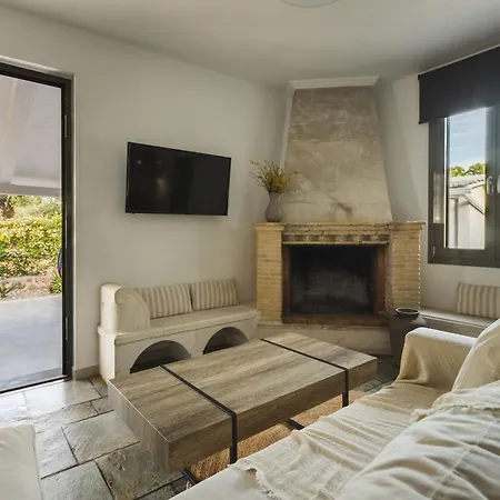 Binios - Private Pool, Walking Distance From The بيت للعطل Vasilikí