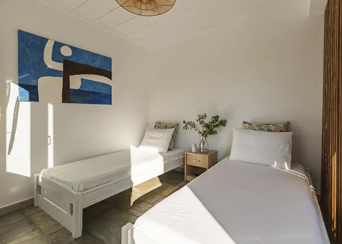 Binios - Private Pool, Walking Distance From The