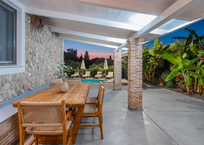Σπίτι διακοπών Binios - Private Pool, Walking Distance From The *